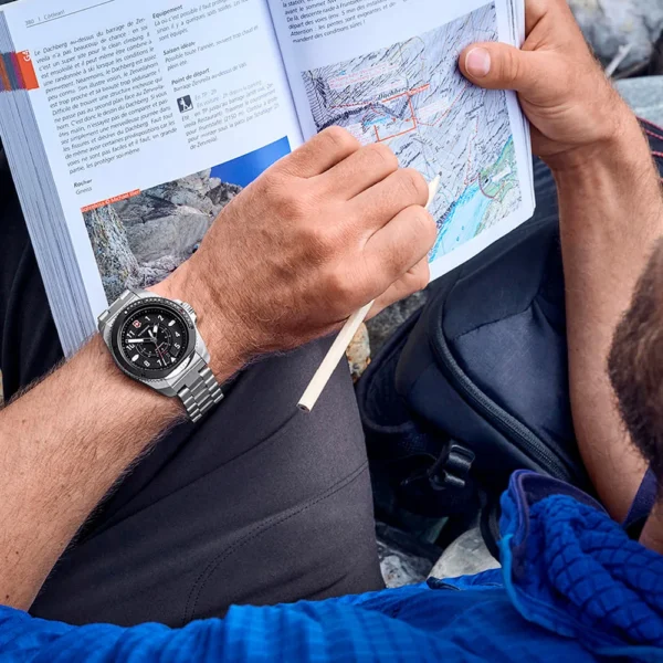 Reloj Journey 1884 dial negro correa acero