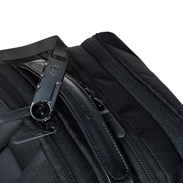 159502-1600-auto Mochila Altmont Professional Deluxe Travel Laptop color negro Victorinox