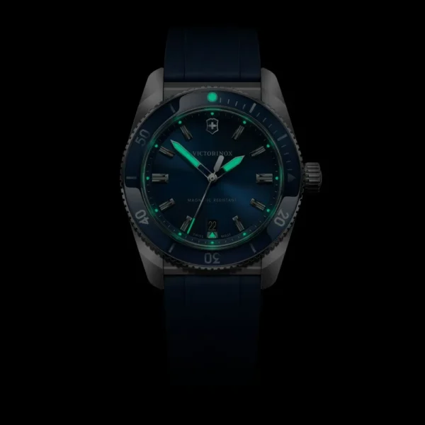 Reloj Victorinox Maverick Azul Caucho Quartz